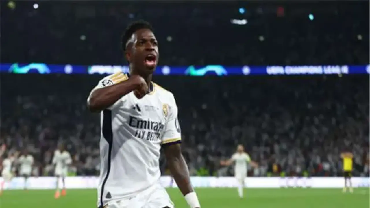 تأثير نسخة فينيسيوس الجديدة على تشكيل ريال مدريد وخططه التكتيكية